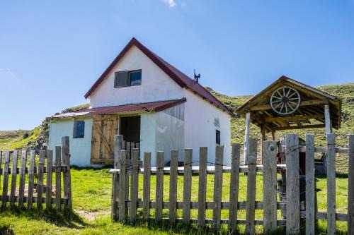 Sinjajevina Home