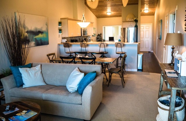 Siren's Serenity Condominium - Oyhut Bay Seaside Village