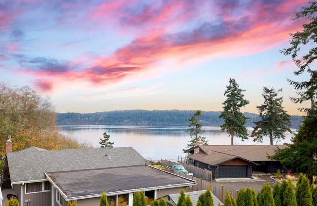 Sirius Lower · 2b1b Unit @Whidbey Island w/Game Room + Hot Tub