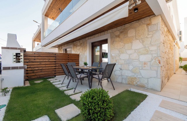 SithoniaRS Olive Luxury Maisonette