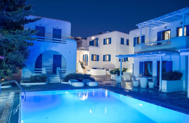 Situated in the heart of Mykonos Town, inside Oasis complex with a shared Pool!