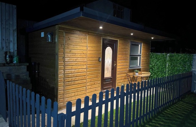 Situated near Oswestry offers a perfect retreat for couples/solo travellers.
