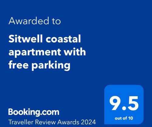 Sitwell coastal apartment with free parking