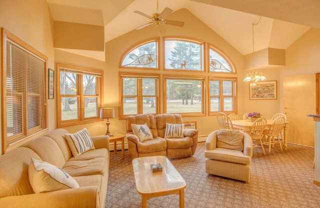 Ski and Golf Retreat w/Amenities