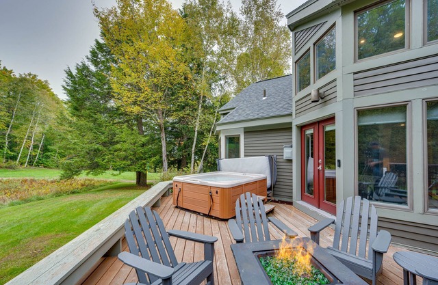 Ski-in Condo w/Hot Tub on Burke Mtn Slopes!