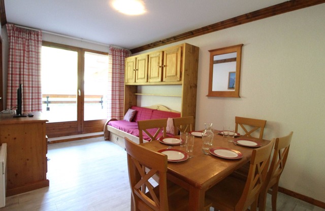 Ski-In/Ski-Out Apartment for 6 with Pool Access in Val Cenis