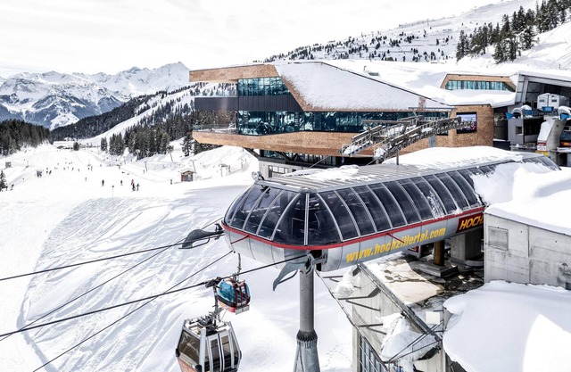 Ski-in ski-out chalet with private sauna