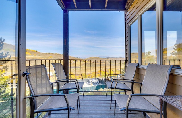 Ski-In/Ski-Out Granby Ranch Escape w/Balcony!