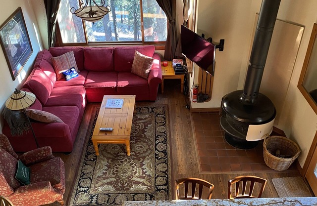 Ski Trails Condo Ski-In/Ski-out (snow level permiting) or a short walk to slope