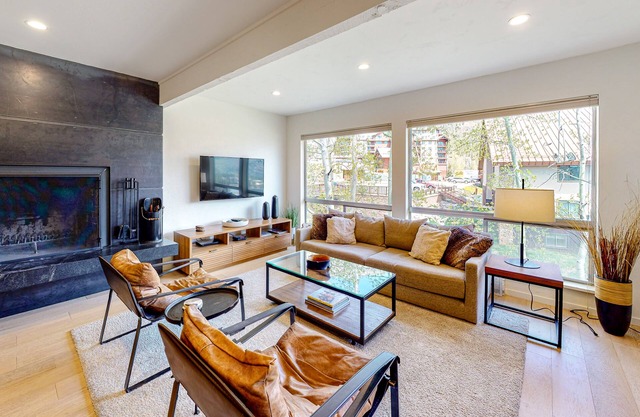 Ski view condo with wood fireplace & front deck