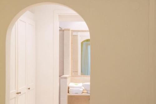 Skiathos Luxury Villa 2 Bedroom Villa Dyo Vromolimnos