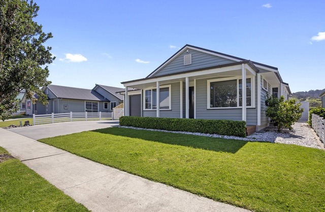Sky Blue Retreat - Waihi Beach Holiday Home
