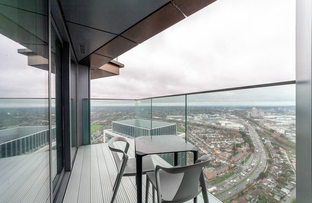Sky-High North Acton Apartment