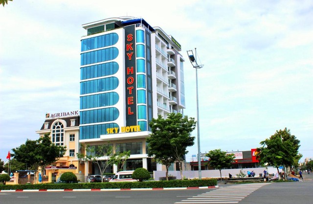SKY HOTEL