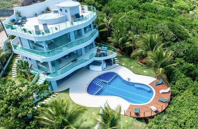 Sky House Pipa