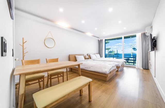 Sky Sea Pension