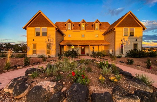 SkyRidge Inn