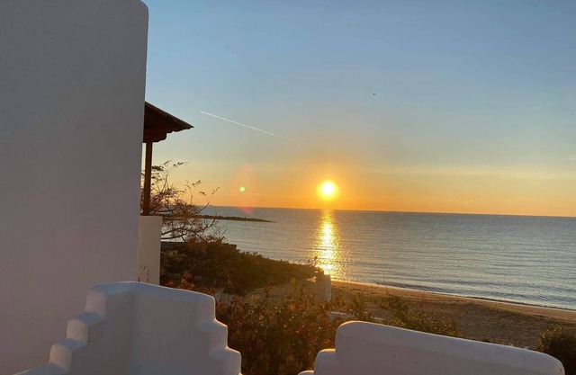 Skyros Beachfront Studio-A step away from the beach