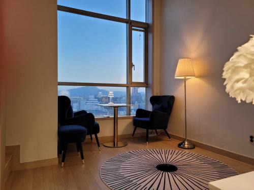 Skyview Duplex House-08