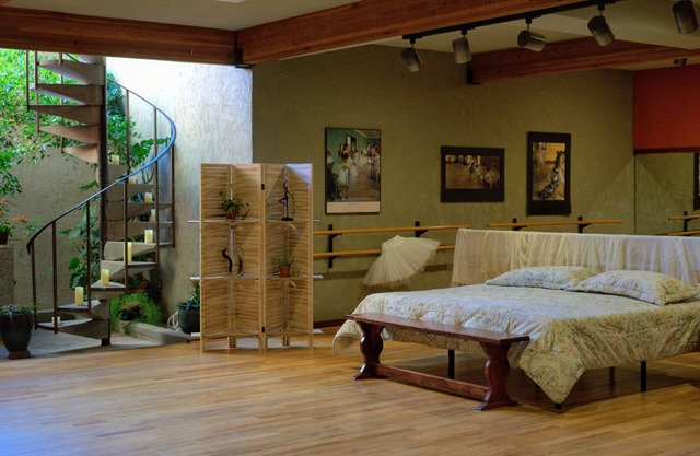 Sleep, Dance, Relax, Enjoy Unique Studio