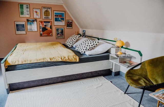 sleepArt room for 3