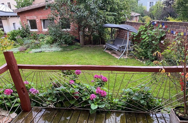 Sleeping with a garden in a historic old town house