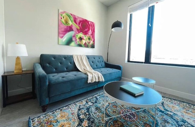 Sleepover: Classic Studio and Gym - Des Moines