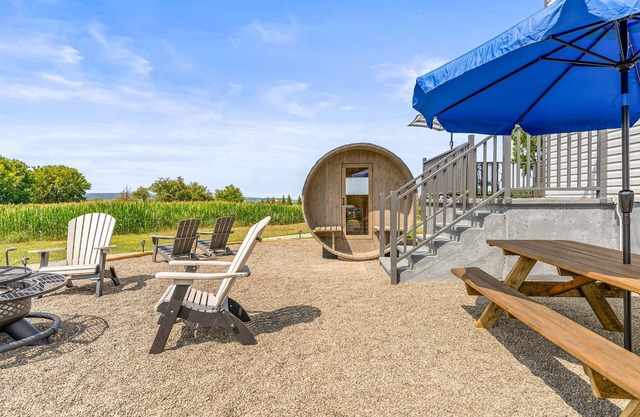 Sleeps 12 | Game Room | Sauna | Firepit | Wineries