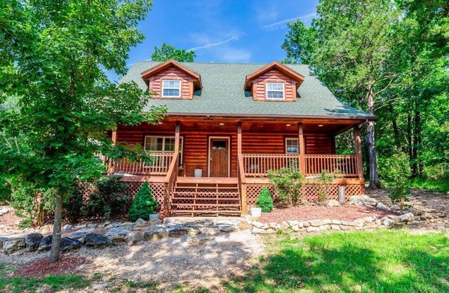 Sleeps 12, Pool, Marina, Quiet Side of Table Rock