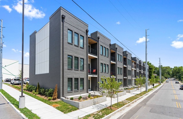 ** SLEEPS 24** Keep the Secret 2 - *2 Units * 8BR* 8BA * Amazing townhomes*