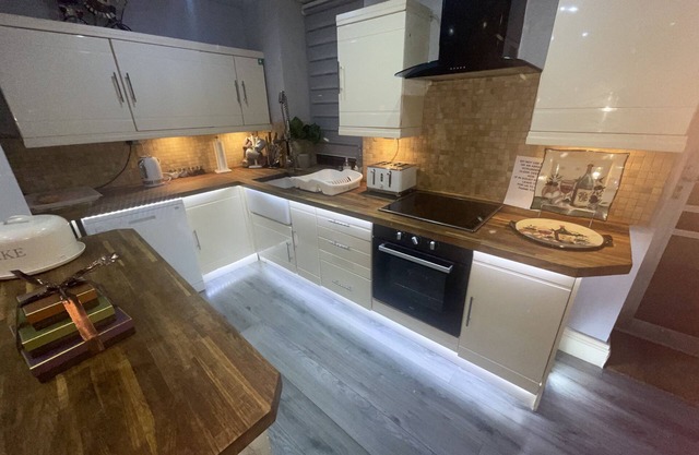 Sleeps 8 Snowdonia North Wales Nr Zip World