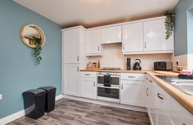 Sleeps14 | FAB BIG House in Nantwich by PureStay