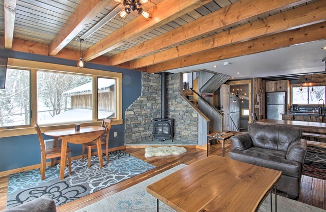 Slopeside Burke Mtn Condo w/Amenity Access!