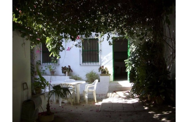 Small Andalusian house in a large, very quiet property