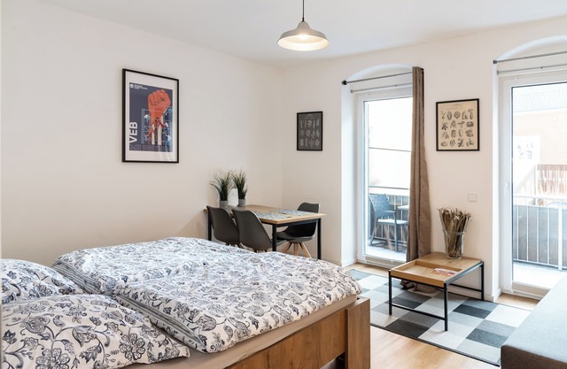 Small apartment for 3 in Dresden Neustadt - your stylish temporary home