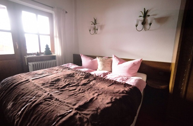 Small attic apartment with south-facing balcony and mountain view