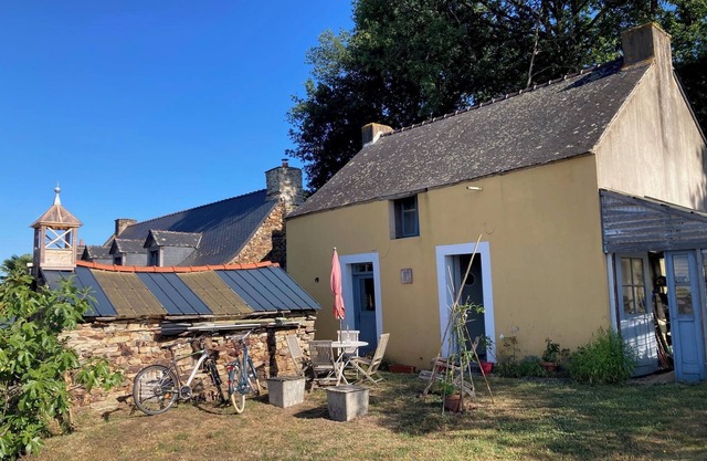 Small country house on the banks of the Vilaine River Beautiful view of the marshes