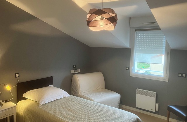 Small double room - 1 to 2 people - Greg House 49 BnB up to 7 people