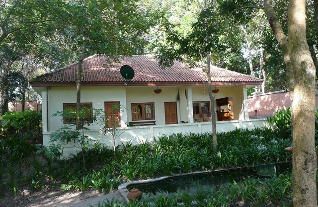 Small holiday home in a park, for wintering or relaxing