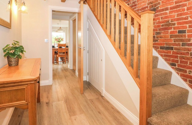 Small Lane Cottage
