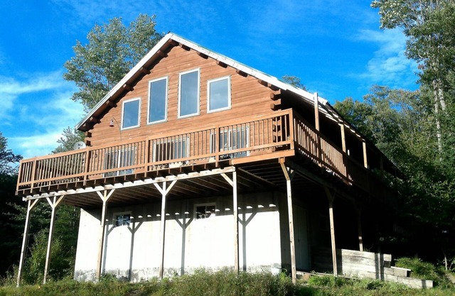 Small log house in Great North Woods