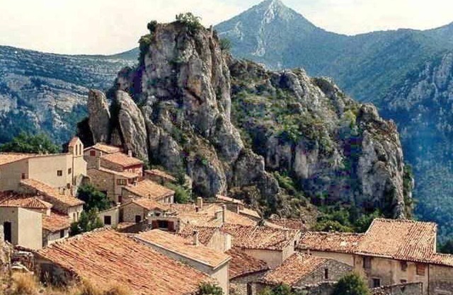 Small stone Bastide at the bottom of a feudal castle, Grand Canyon Verdon view