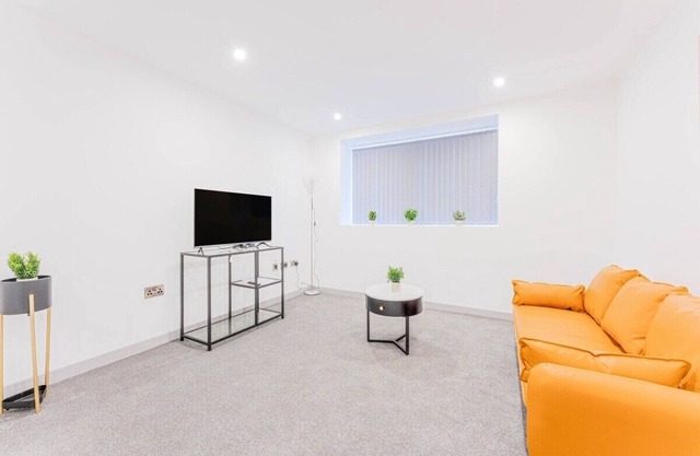Smart 1 Bed Apartment in Wolverhampton