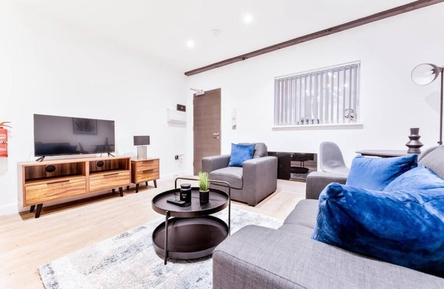 Smart 1 Bed Apartment in Burton-on-Trent