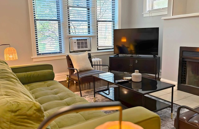 Smart & Stylish 2-Bedroom Unit