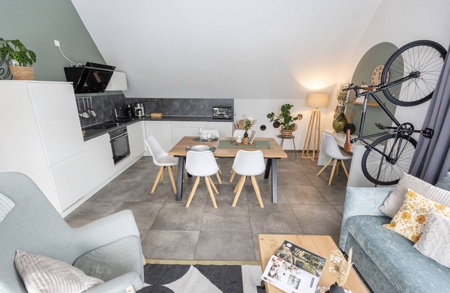 SmartFewo: Pedelec | Penthouse | Sauna | Parking