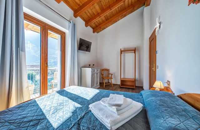 'Smeraldo' Room with Mountain View and Wi-Fi
