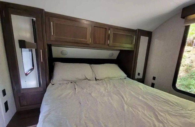 Smith Havens Cozy Camper