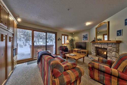 Snow Creek Village 