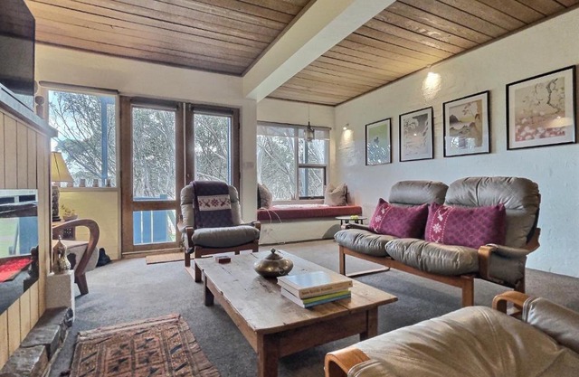 Snow Gums Apartment 4, alpine-getaways